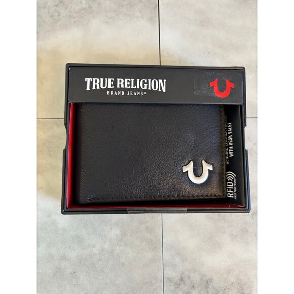 True Religion Men's Genuine Leather Bifold Wallet Black RFID New - Picture 1 of 4